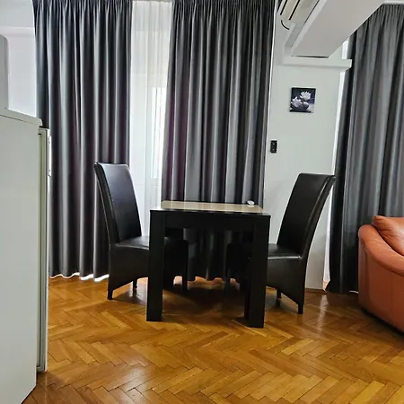Studio Margot Centre Apartment Bucharest